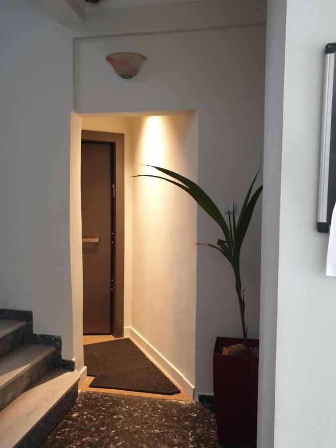 Renovated Studio With Roof Garden Access, 15 M Walk To Acropolis Apartment Athens Exterior photo