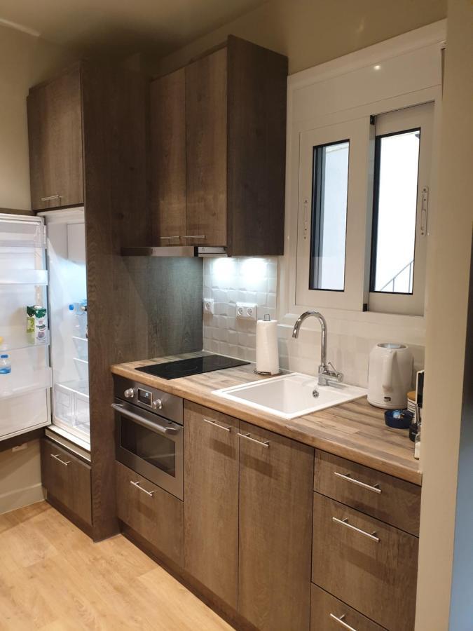 Renovated Studio With Roof Garden Access, 15 M Walk To Acropolis Apartment Athens Exterior photo