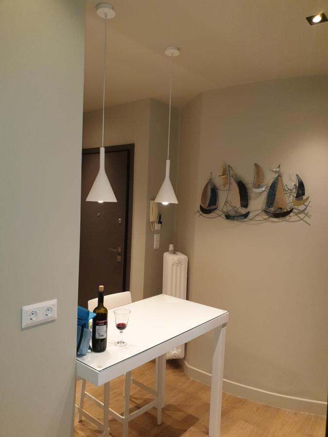 Renovated Studio With Roof Garden Access, 15 M Walk To Acropolis Apartment Athens Exterior photo