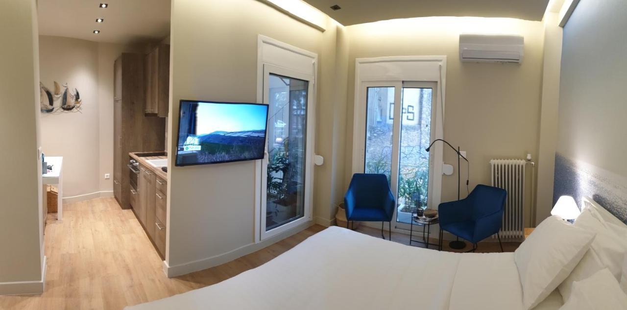 Renovated Studio With Roof Garden Access, 15 M Walk To Acropolis Apartment Athens Exterior photo
